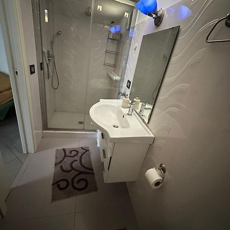 Casa Vacanza Trinita Neapel Exteriör bild